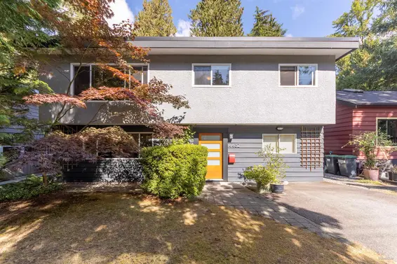 4482 Cove Cliff Road, North Vancouver For Sale - image 1