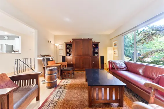 4482 Cove Cliff Road, North Vancouver For Sale - image 16