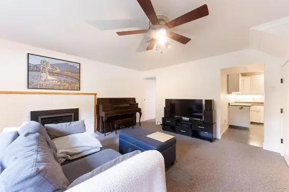 4482 Cove Cliff Road, North Vancouver For Sale - image 28