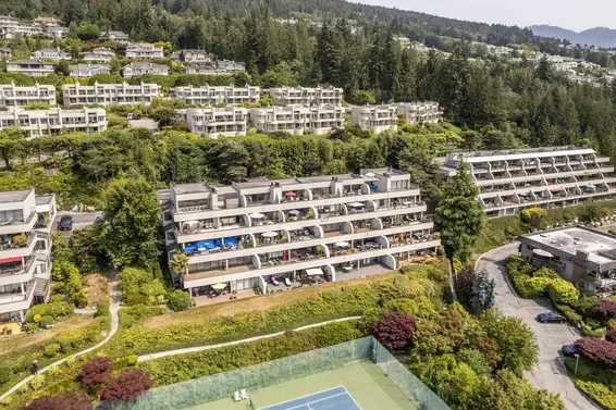 20 2246 Folkestone Way, West Vancouver For Sale - image 29