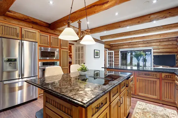 325 Bayview Road, Lions Bay For Sale - image 3