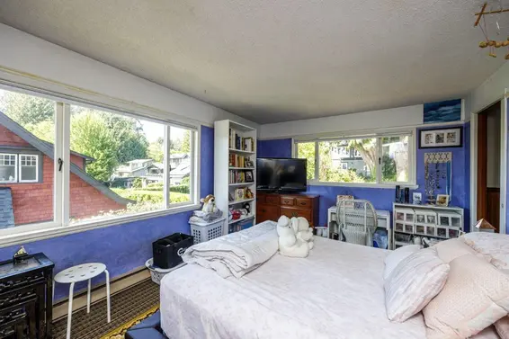 368 East Kings Road, North Vancouver For Sale - image 25