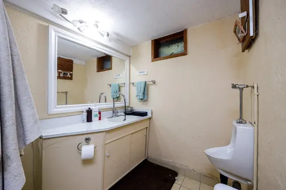 368 East Kings Road, North Vancouver For Sale - image 31