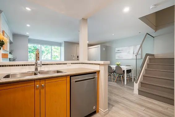 5 1075 Lynn Valley Road, North Vancouver For Sale - image 17