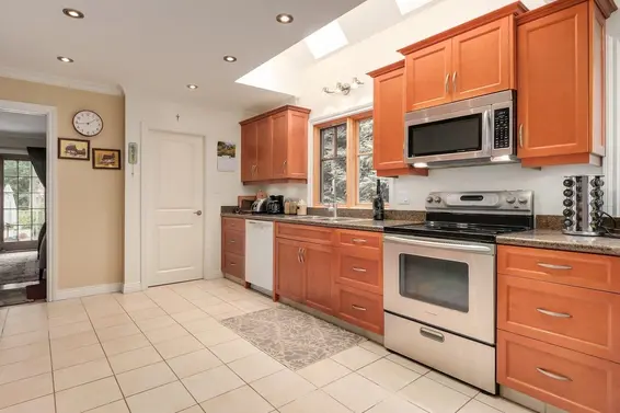 4072 Skyline Drive, North Vancouver For Sale - image 10