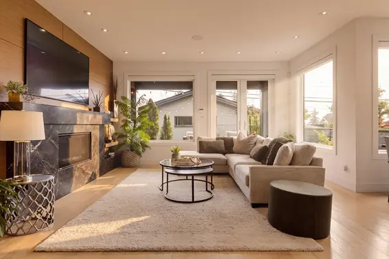351 West 28th Street, North Vancouver For Sale - image 3