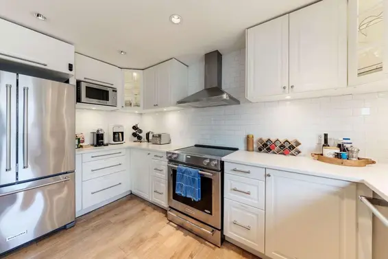 A015 415 Esplanade Avenue, North Vancouver For Sale - image 2