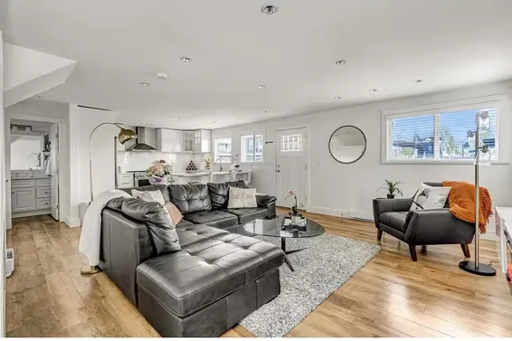 A015 415 Esplanade Avenue, North Vancouver For Sale - image 9