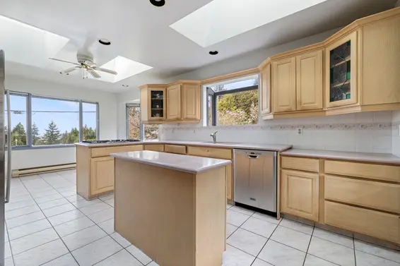 420 Monteray Avenue, North Vancouver For Sale - image 6