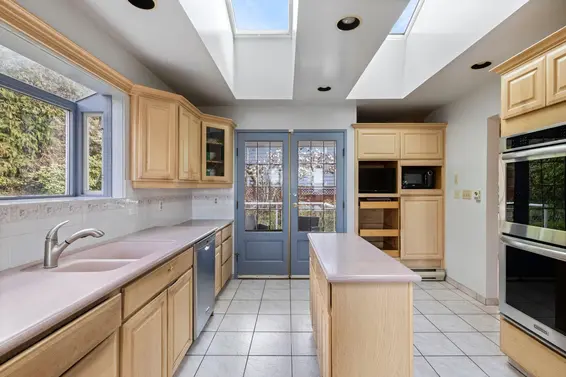 420 Monteray Avenue, North Vancouver For Sale - image 7