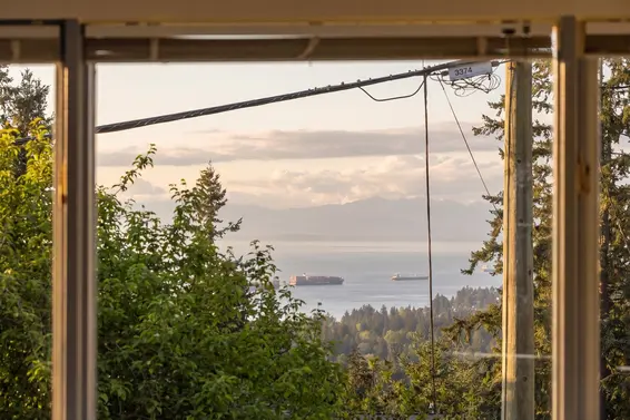 420 Monteray Avenue, North Vancouver For Sale - image 9