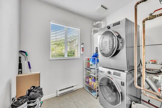 201 288 East 6th Street, North Vancouver For Sale - image 13