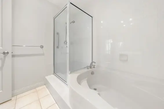 1006 160 East 13th Street, North Vancouver For Sale - image 25