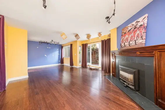 3 237 West 16th Street, North Vancouver For Sale - image 17