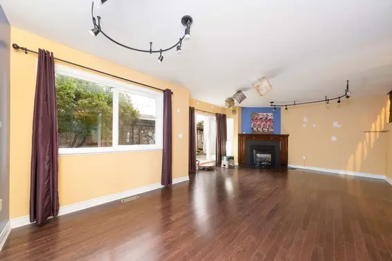 3 237 West 16th Street, North Vancouver For Sale - image 19