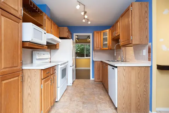 3 237 West 16th Street, North Vancouver For Sale - image 7