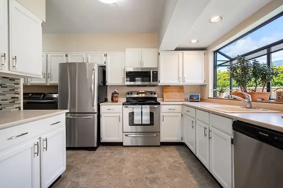 2940 Colwood Drive, North Vancouver For Sale - image 12