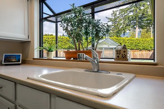 2940 Colwood Drive, North Vancouver For Sale - image 14