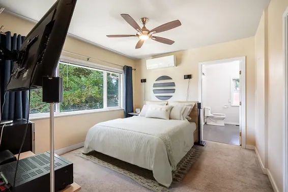 2940 Colwood Drive, North Vancouver For Sale - image 17