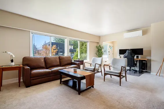 2940 Colwood Drive, North Vancouver For Sale - image 8