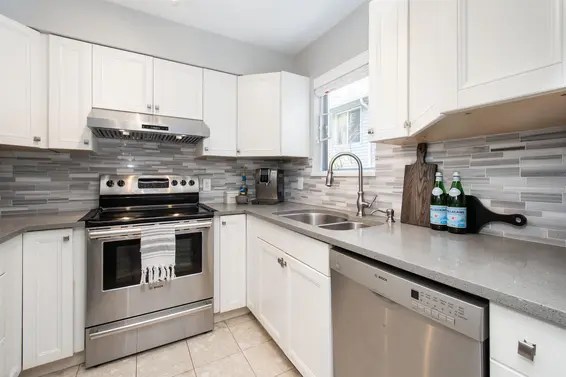 20 838 Tobruck Avenue, North Vancouver For Sale - image 10