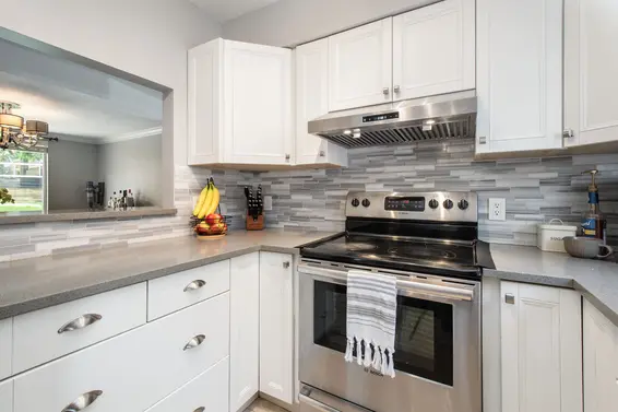 20 838 Tobruck Avenue, North Vancouver For Sale - image 9