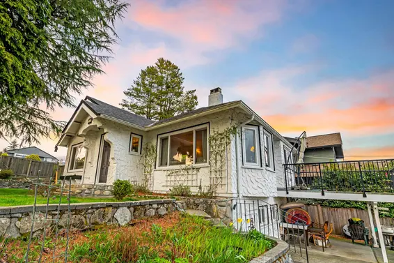 550 Sutherland Avenue, North Vancouver For Sale - image 2