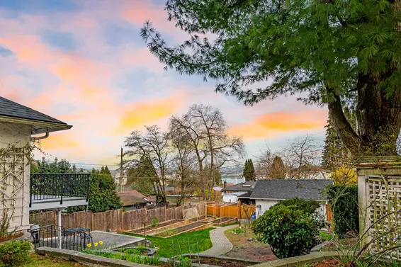 550 Sutherland Avenue, North Vancouver For Sale - image 4