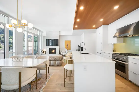 301 6697 Nelson Avenue, West Vancouver For Sale - image 4