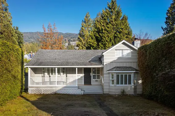 2391 Kings Avenue, West Vancouver