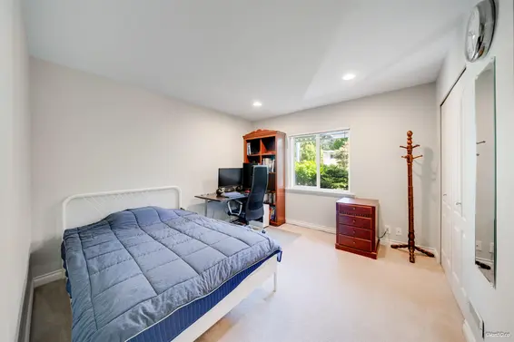 1043 Belvedere Drive, North Vancouver For Sale - image 20