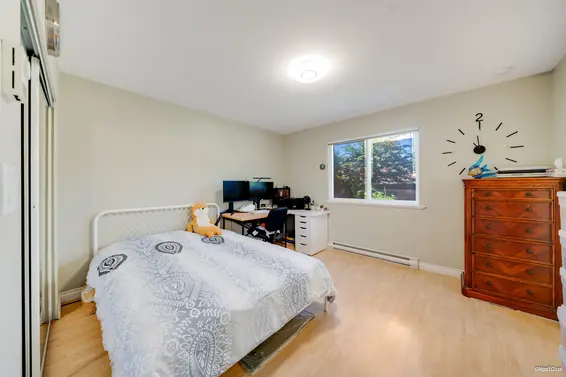 1043 Belvedere Drive, North Vancouver For Sale - image 34
