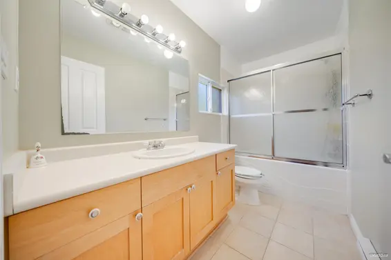 1043 Belvedere Drive, North Vancouver For Sale - image 35
