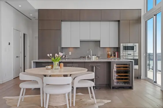 2403 125 East 14th Street, North Vancouver For Sale - image 6