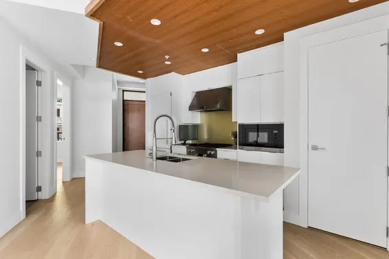 405 6687 Nelson Avenue, West Vancouver For Sale - image 2