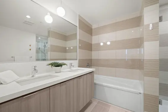 202 3602 Aldercrest Dr Drive, North Vancouver For Sale - image 16
