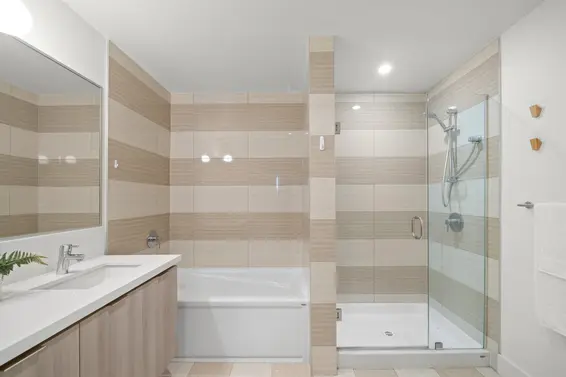 202 3602 Aldercrest Dr Drive, North Vancouver For Sale - image 17