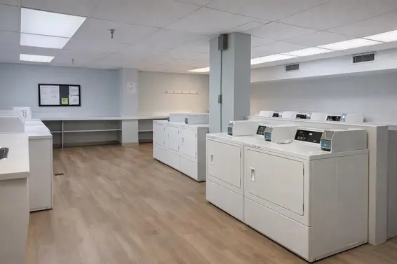 202 2012 Fullerton Avenue, North Vancouver For Sale - image 17