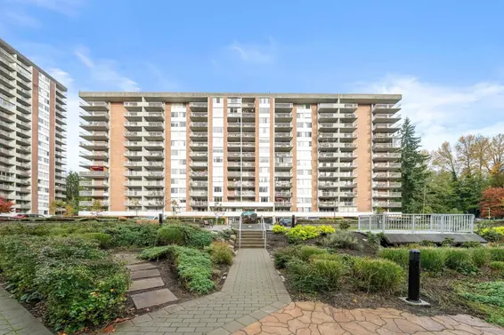 202 2012 Fullerton Avenue, North Vancouver For Sale - image 5