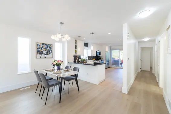 3638 Maginnis Avenue, North Vancouver For Sale - image 11