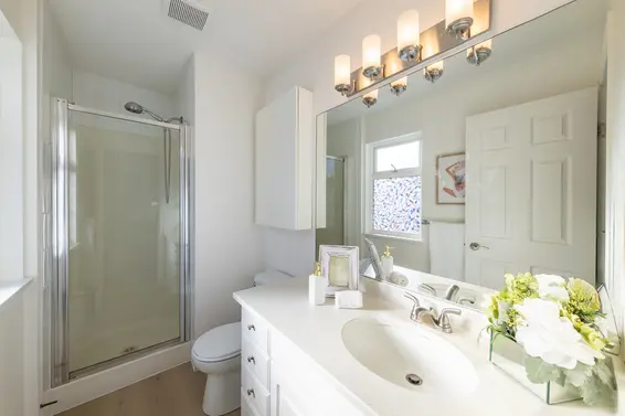 3638 Maginnis Avenue, North Vancouver For Sale - image 19