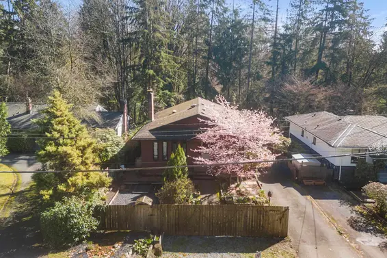 2152 Mackay Avenue, North Vancouver For Sale - image 38