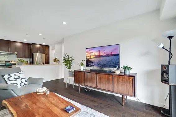 302 357 East 2nd Street, North Vancouver For Sale - image 11
