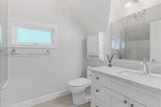 344 East 8th Street, North Vancouver For Sale - image 11