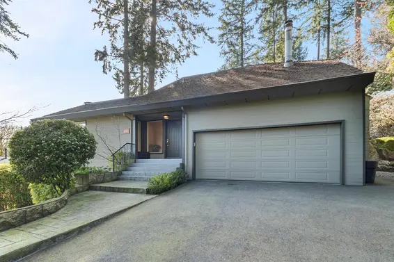 4635 Caulfeild Drive, West Vancouver