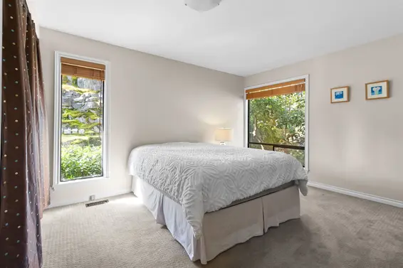 4635 Caulfeild Drive, West Vancouver For Sale - image 28