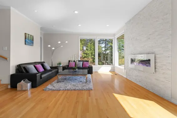4635 Caulfeild Drive, West Vancouver For Sale - image 3