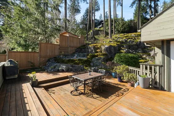 4635 Caulfeild Drive, West Vancouver For Sale - image 32