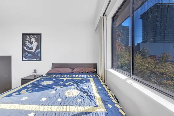 205 1610 Chesterfield Avenue, North Vancouver For Sale - image 19