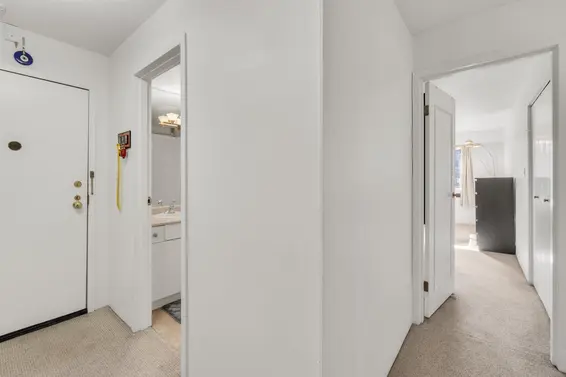 205 1610 Chesterfield Avenue, North Vancouver For Sale - image 28